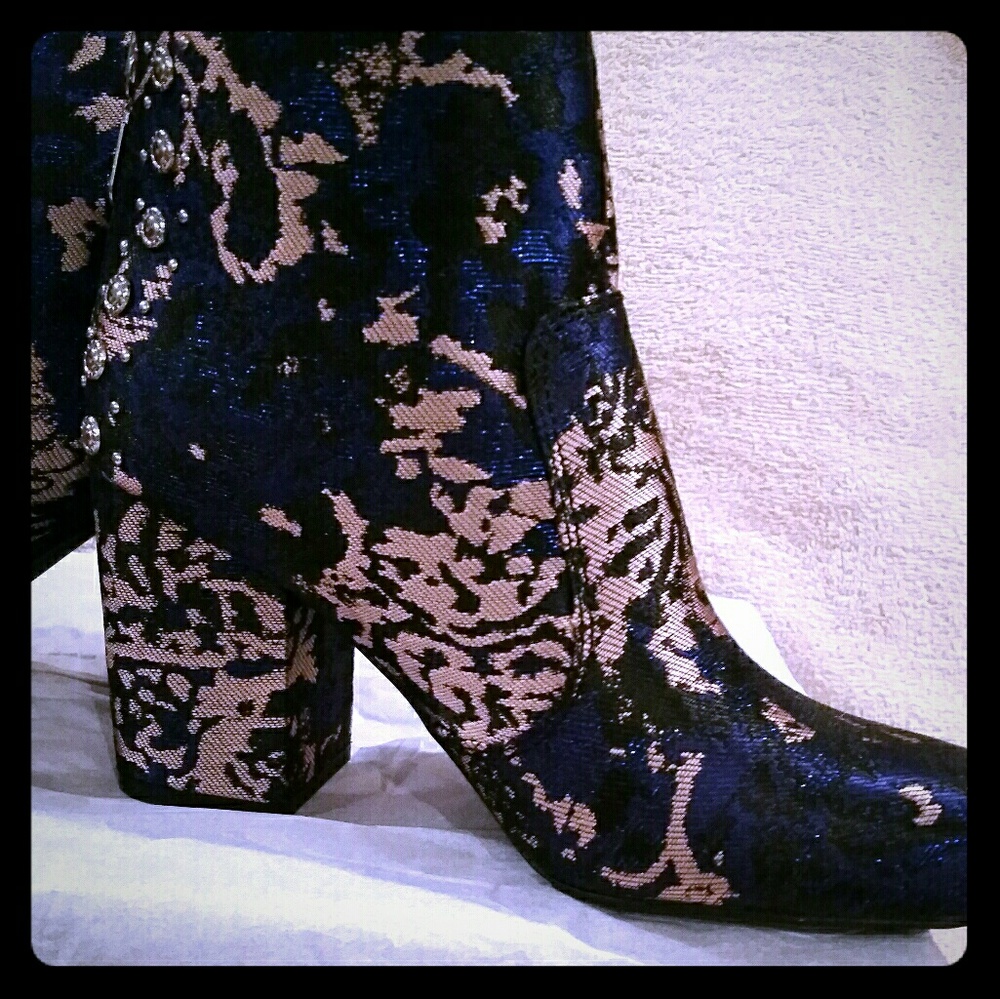 High heel ankle boots